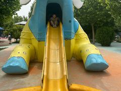 -兴芮温泉度假区