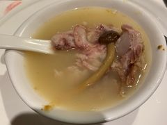 -铜锣湾·有麝自然香(渝北财富中心店)