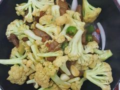 -鲁班小馆(政四街店)
