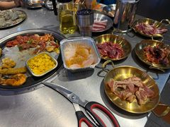 -哈哈碳都·牛肋条无限自助烤肉(台江万达店)
