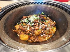 -山里屯铁锅炖·东北菜(康桥店)