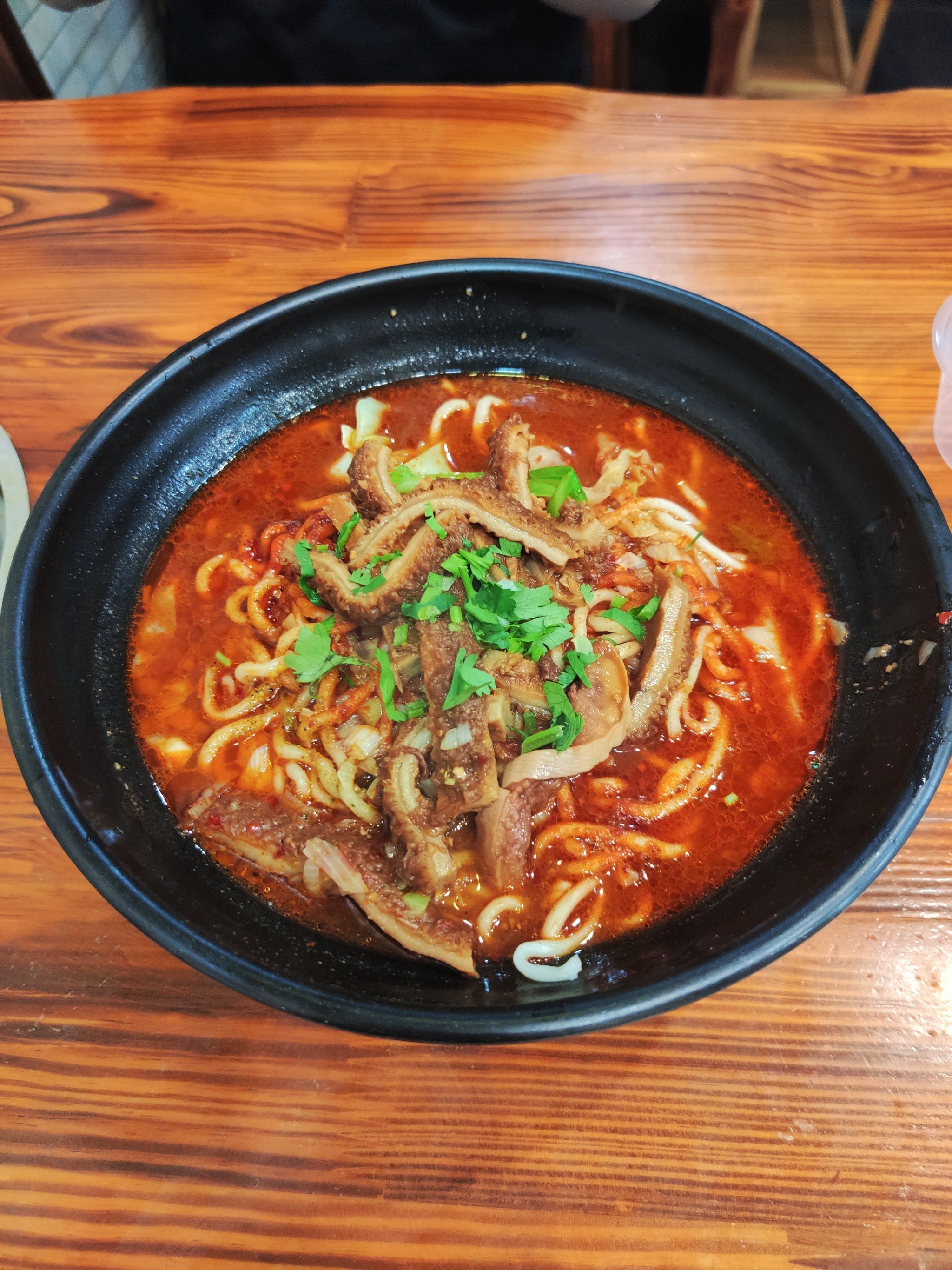 这碗牛杂面不吃后悔!