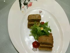 -双子楼大酒店(城开国际写字楼店)
