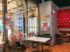 -DQ·蛋糕·冰淇淋(大宁国际商业广场店)
