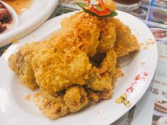 香浓蛋黄炒牛蛙-澳门陈光记烧味饭店(万象城店)