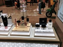 -奥伦纳素Erno Laszlo