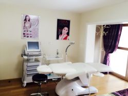 -美肤盾祛痘·问题肌头疗管理中心