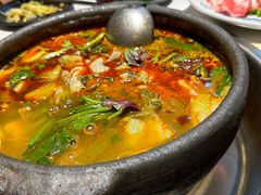 -野山舂·贵州现舂酸汤牛肉(鸿通城店)