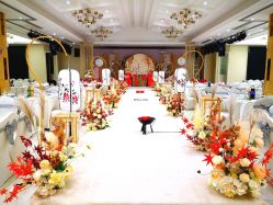 -艾米婚纱&婚礼策划