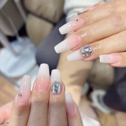 -Y2日式美甲美睫美肤沙龙