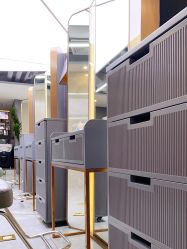 -变画·发型STUDIO