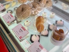 -UNI UNI(环亚凯瑟琳店)