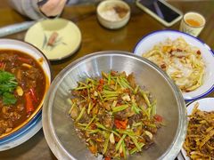 -何氏排骨(左家塘店)
