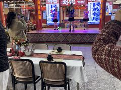 -刘姐啤酒鱼民族演艺餐厅(西街总店)