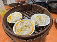 -莱莱小笼·乔艾