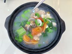 -覃记海鲜美食餐厅