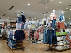 -优衣库(郑州丹尼斯大卫城店)