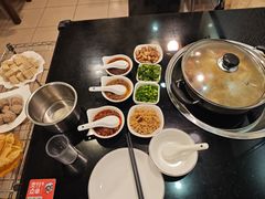 -丫丫汤膳打边炉(宏府408坊店)