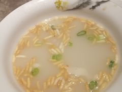 -三人行骨头王火锅(长寿店)