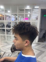 -米娜护肤造型
