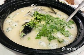 Qianmu Lake Fish Head Soup