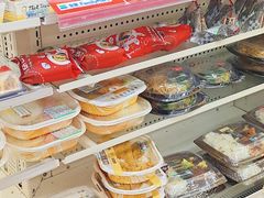 -全家便利店(杭州龙翔桥地铁站店)