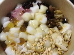 -正南齐北·老街糯米团(洪崖洞店)