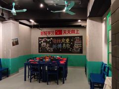 -蚝火爆·烧烤餐厅