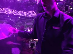 -OZONE 顶楼酒吧(香港丽思卡尔顿酒店)