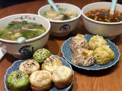 -鑫震源·苏式大虾生煎(山塘街店)