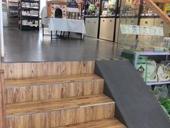 -宠小格时尚宠物生活馆(唐镇店)