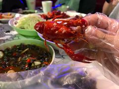 -龙巢盱眙龙虾·鸡煲·烧烤宵夜(坪洲店)