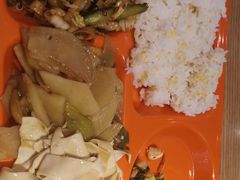 三素一饭-旺客美食小碗菜(西城红场店)
