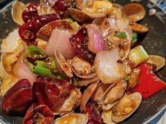 -巴厘龙虾·榜首油焖大虾(音乐学院·沿江酒馆店)