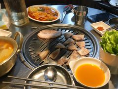 -韩聚屋韩国烤肉餐厅(新北万达店)