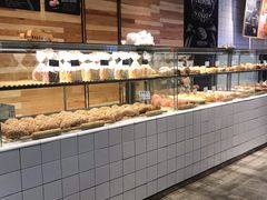 面包甜点陈列柜-野上麦田(中贸广场店)