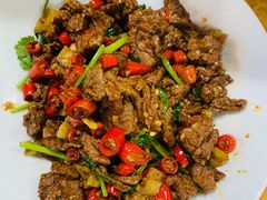 小炒黄牛肉-湘聚南县土菜馆(龙山二路店)