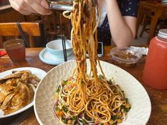 -老鼎万春卤菜(五代传承创始老店)