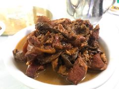 小鸡炖蘑菇-何适山庄 ·可团建(水长城P2停车场店)