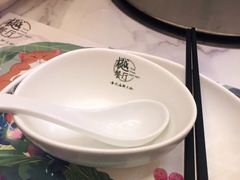 -樾餐厅泰式海鲜火锅(民歌湖店)
