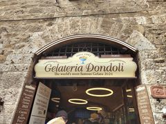-Gelateria Dondoli