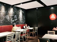 大堂-必胜客(八一店)