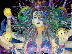-淄博花灯齐彩城