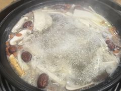 -濠轩阁特色生蚝火锅(水湾路店)