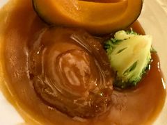 鲍鱼汁扣鲜鲍鱼-富力丽思卡尔顿酒店·丽轩中餐厅