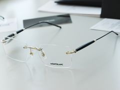 -目艮眼镜SHOWROOM(品牌集合店)