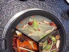 -渝里重庆火锅(航天城店)