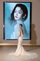 -乐派诗婚纱摄影