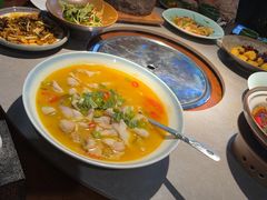 -花菇朵·云山雀 ll 野生菌锅·野果酸汤·精品滇菜(万柳店)