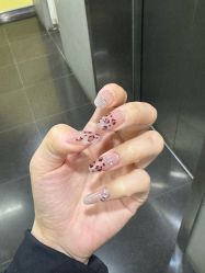 -丽心自助美甲美睫